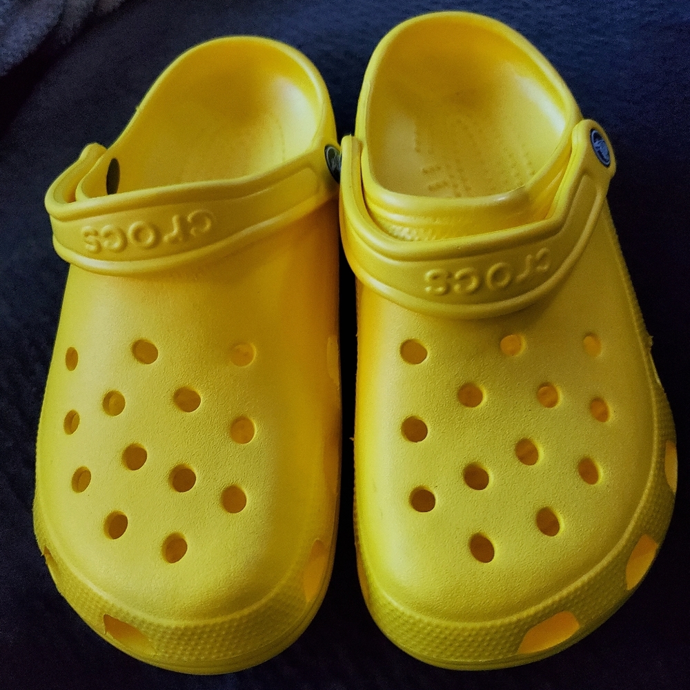 Yellow crocs size womens 8 men's 5